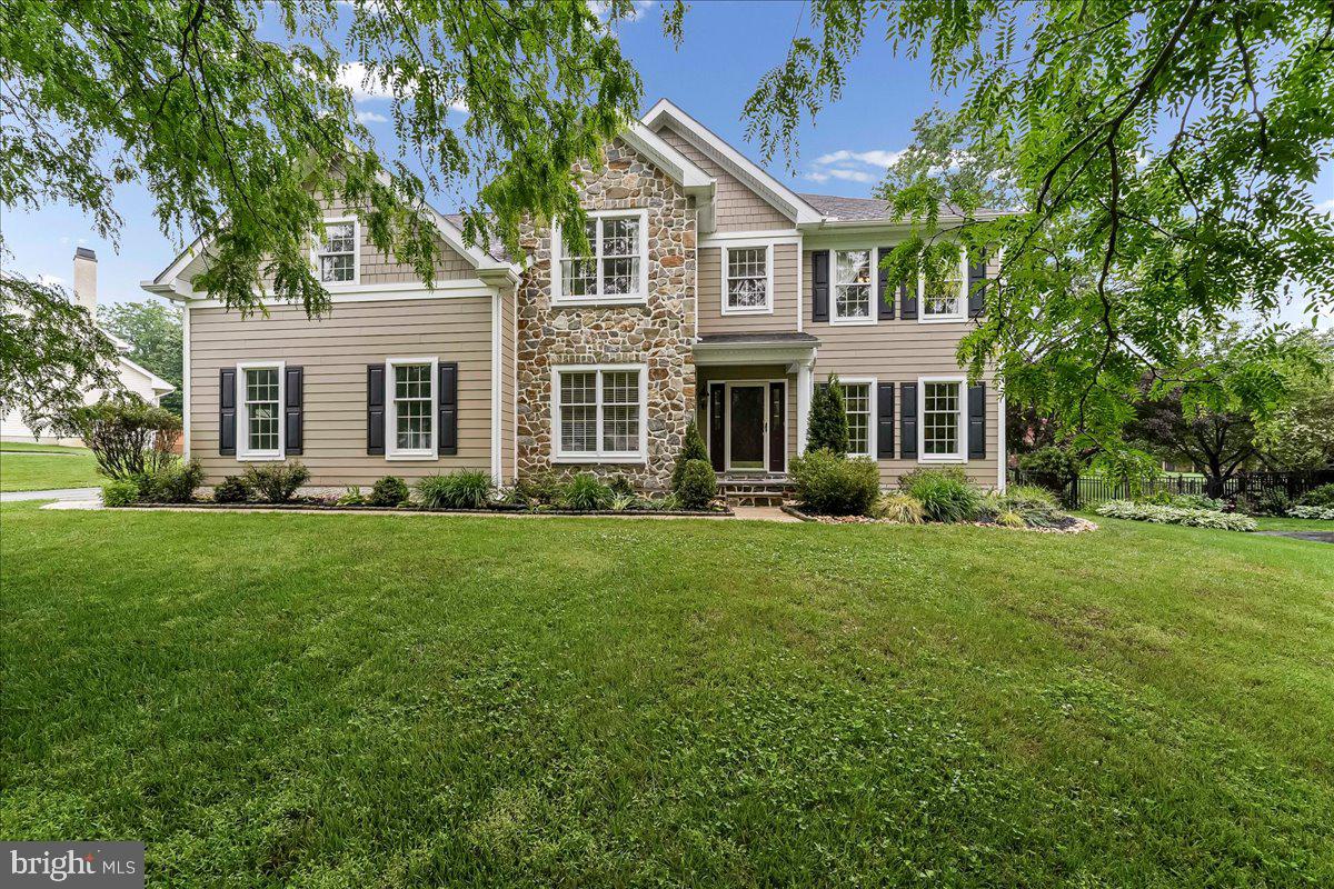 WILLOWDALE CROSSIN - Residential
