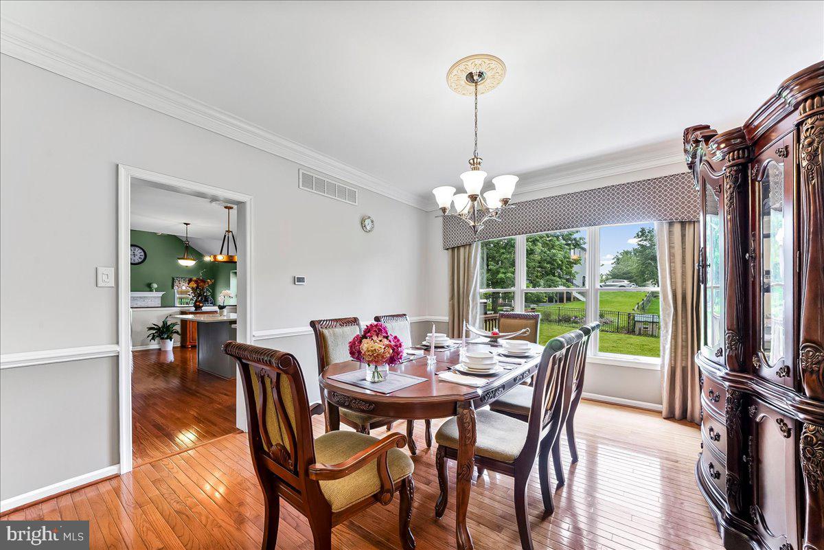 WILLOWDALE CROSSIN - Residential