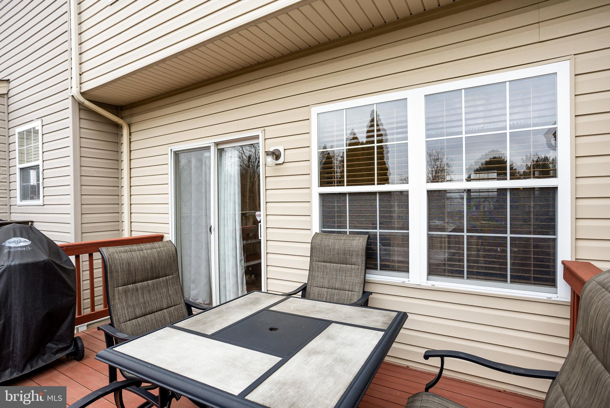 CONSTANT FRIENDSHIP - Residential