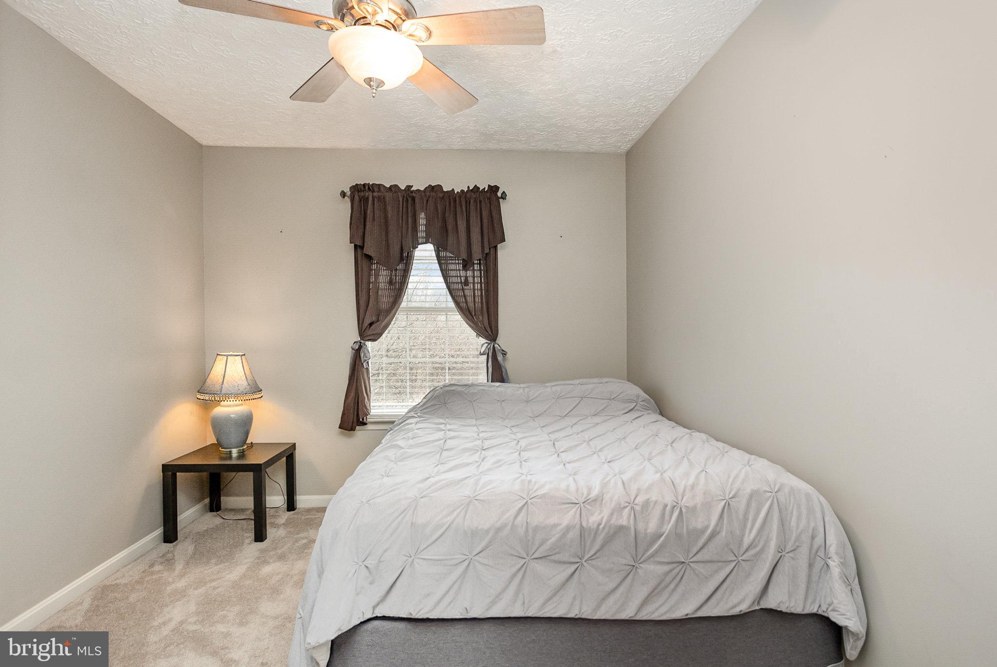 CONSTANT FRIENDSHIP - Residential