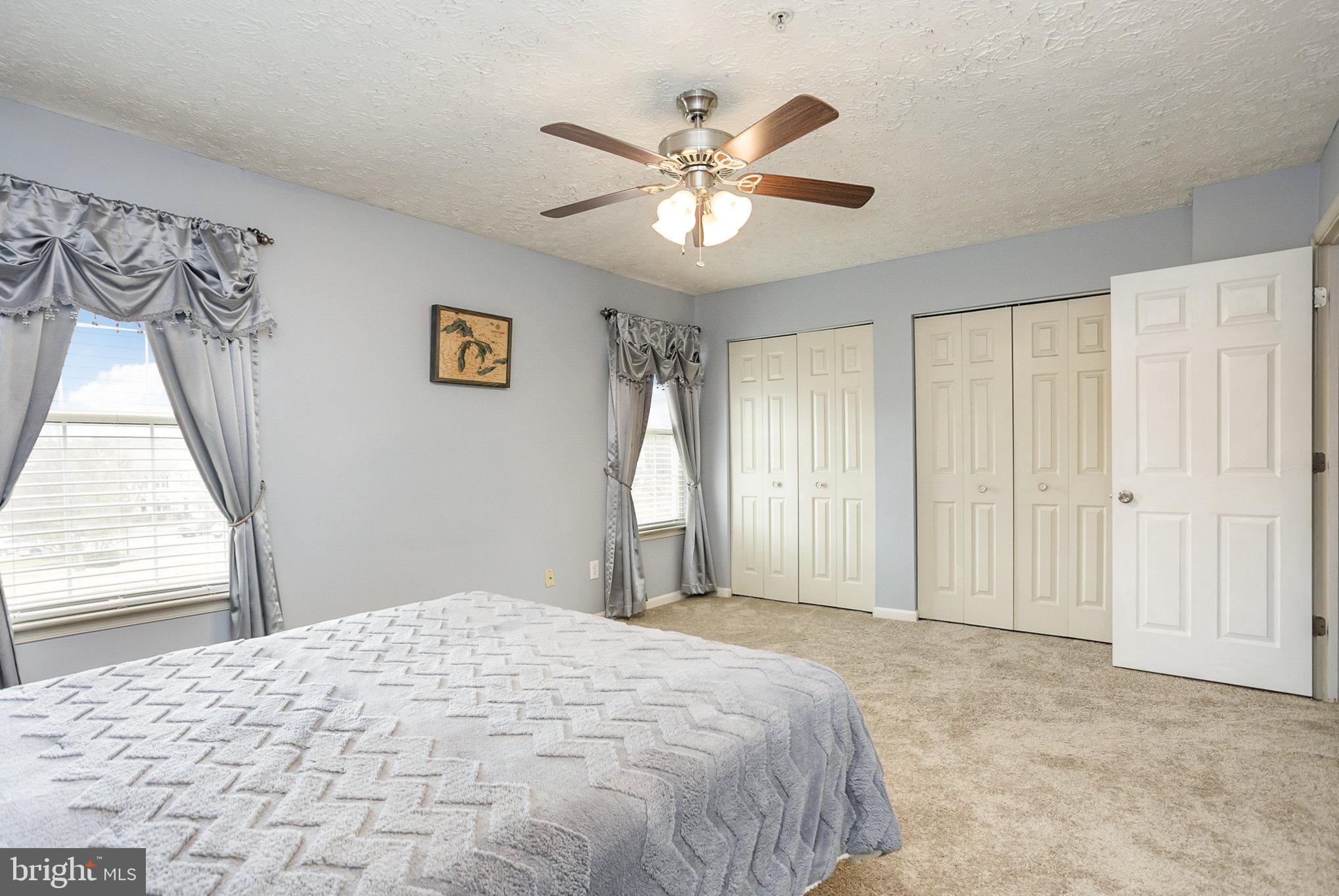 CONSTANT FRIENDSHIP - Residential