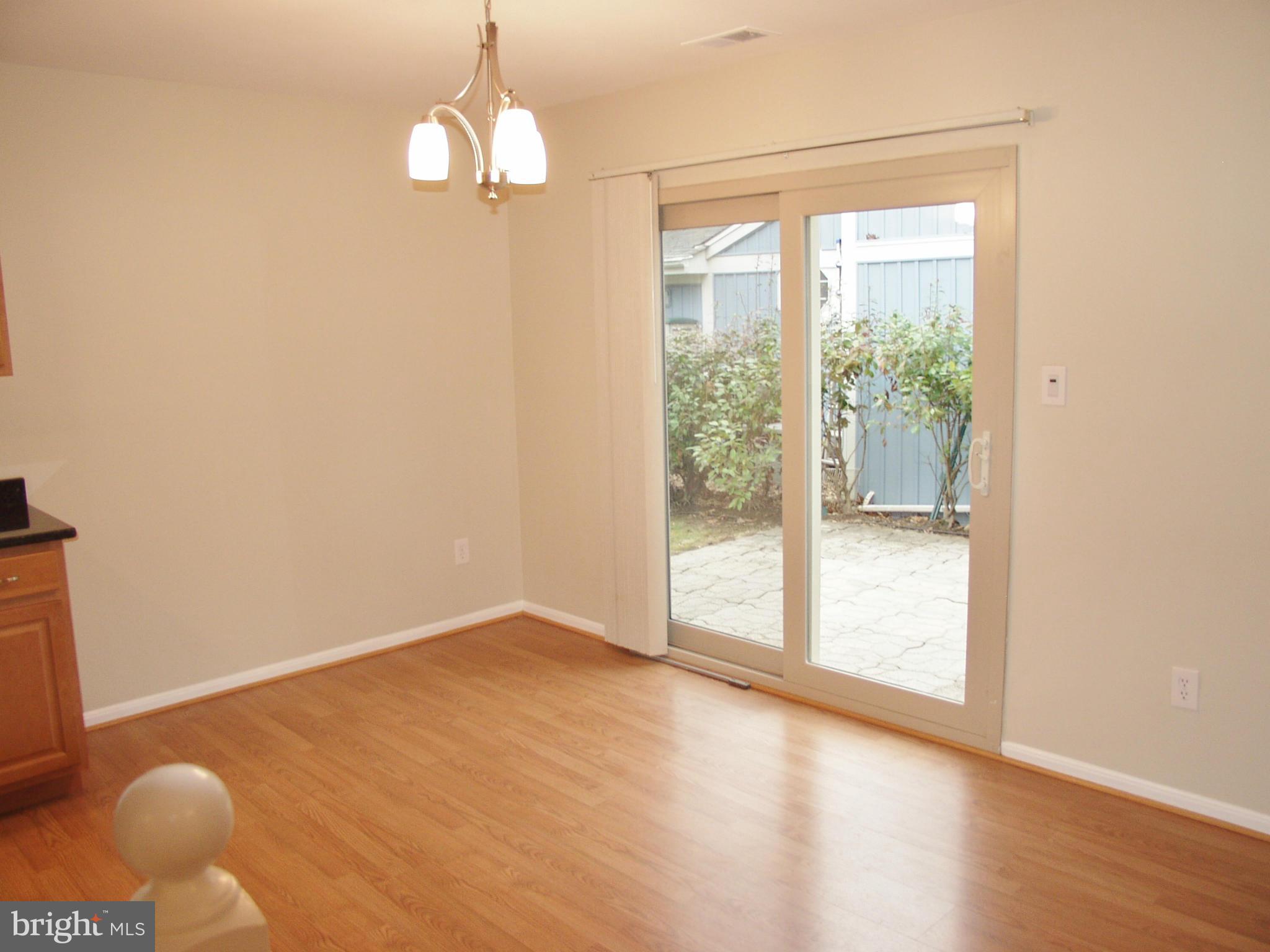 RESTON - Residential Lease