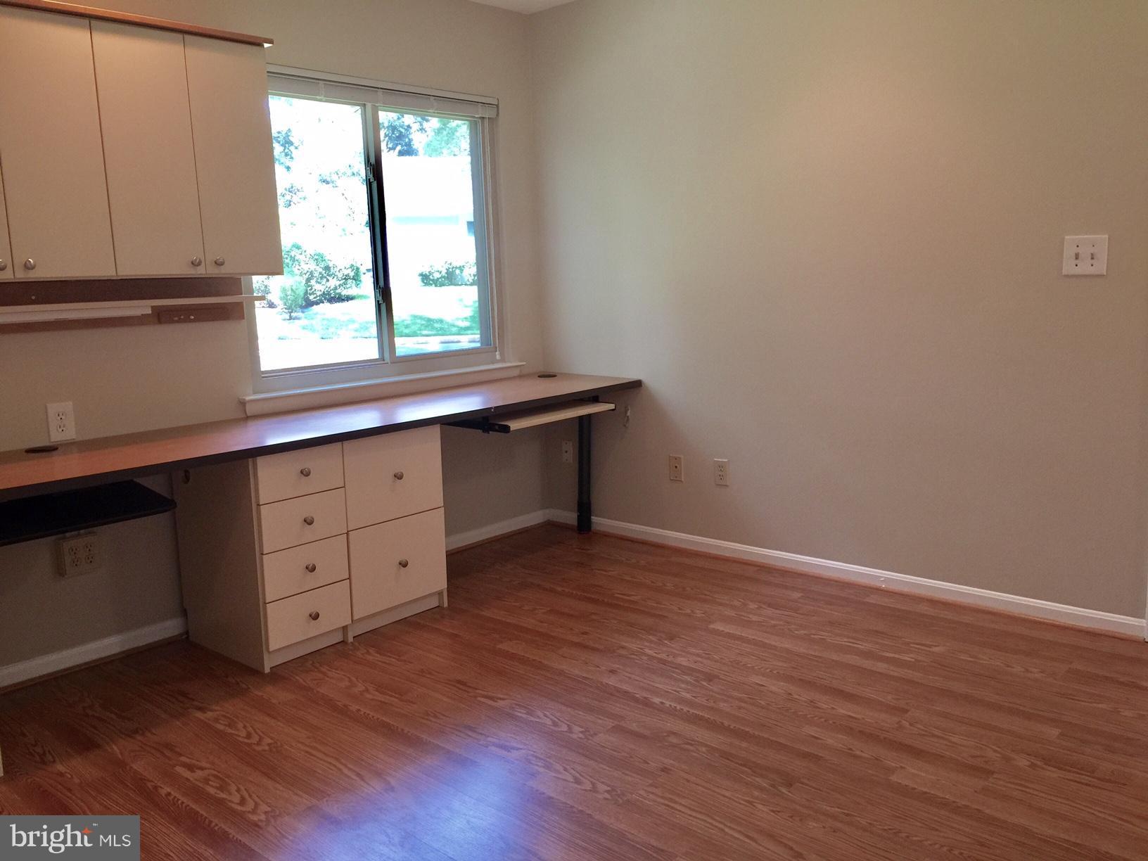 RESTON - Residential Lease