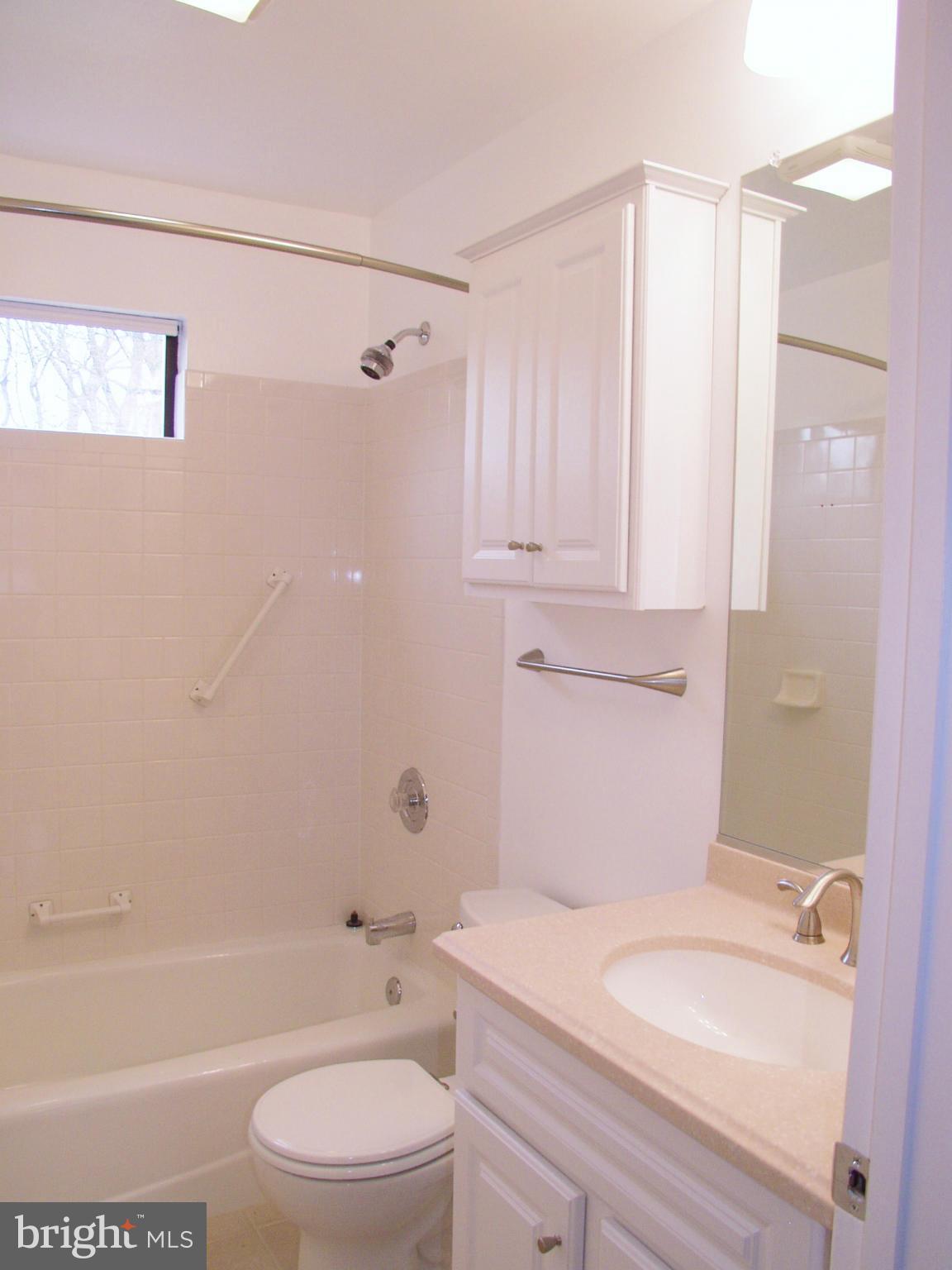 RESTON - Residential Lease