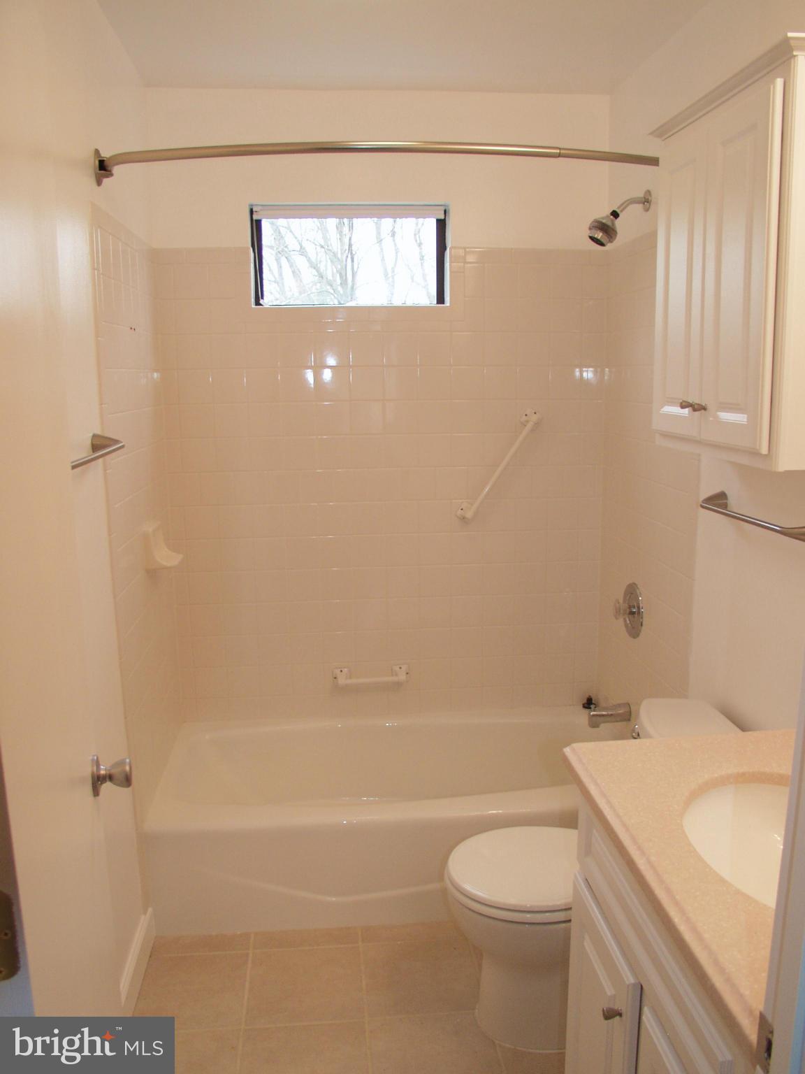 RESTON - Residential Lease