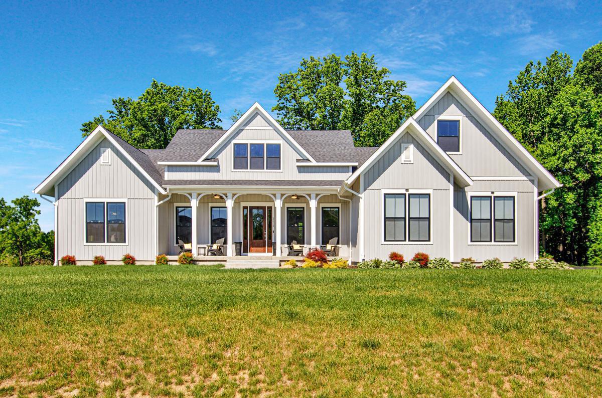 2412 SCOTLON COURT