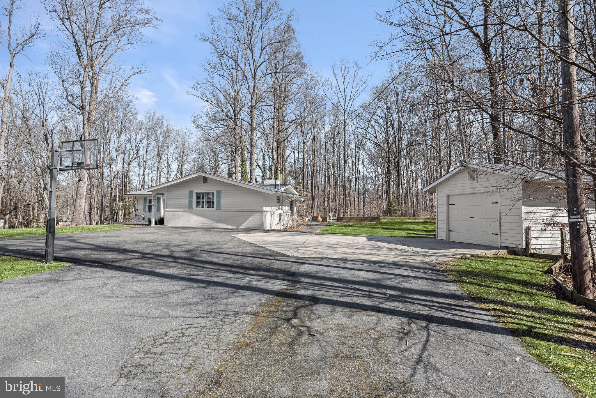 BROCK HALL PLAT 4 - Residential