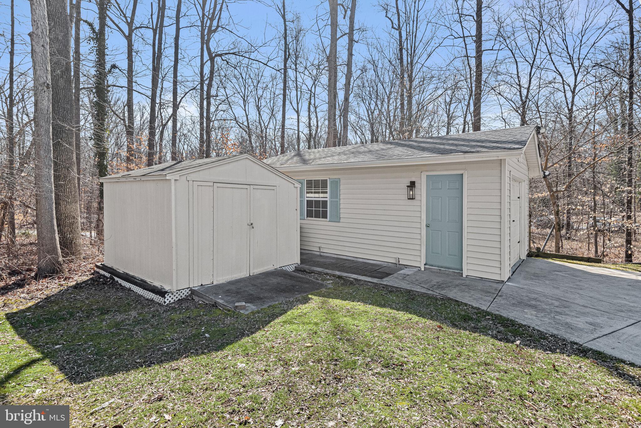 BROCK HALL PLAT 4 - Residential