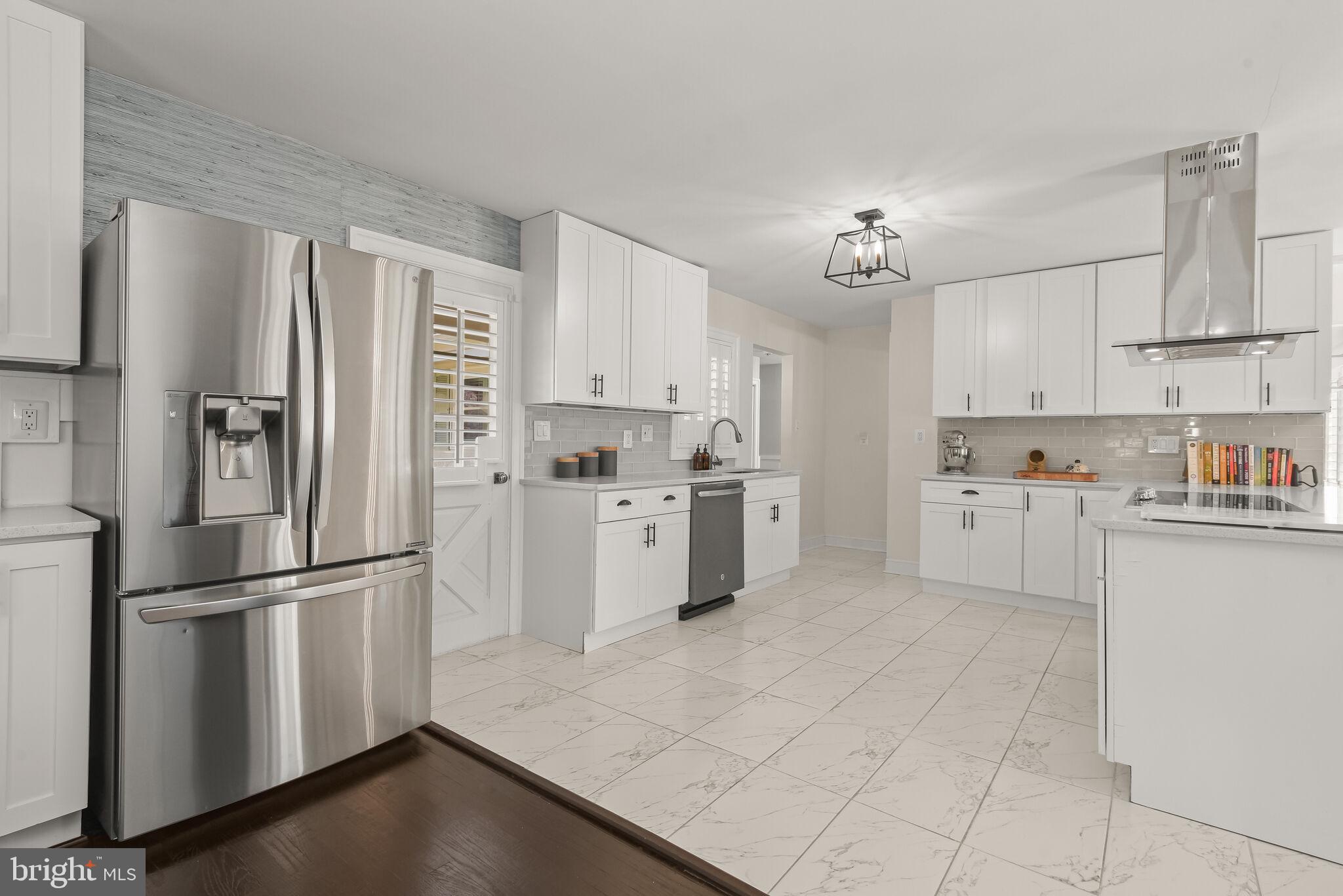 BROCK HALL PLAT 4 - Residential