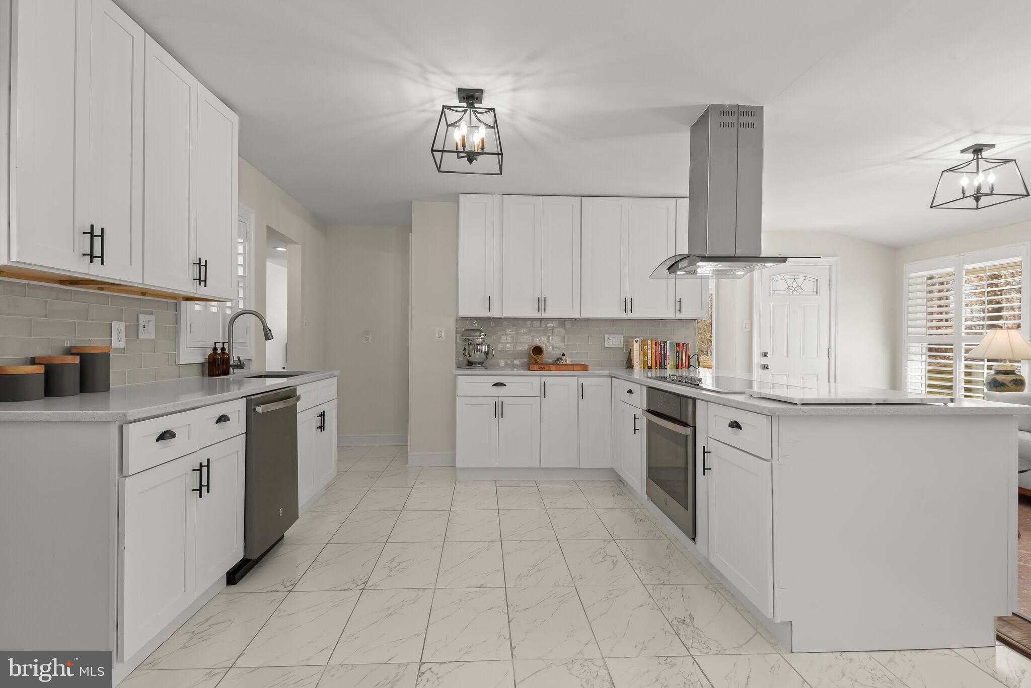 BROCK HALL PLAT 4 - Residential