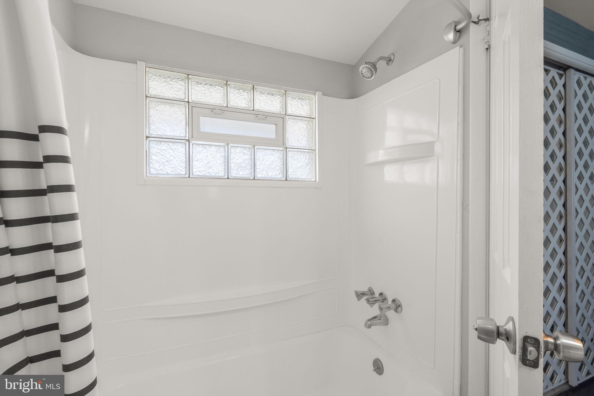 BROCK HALL PLAT 4 - Residential