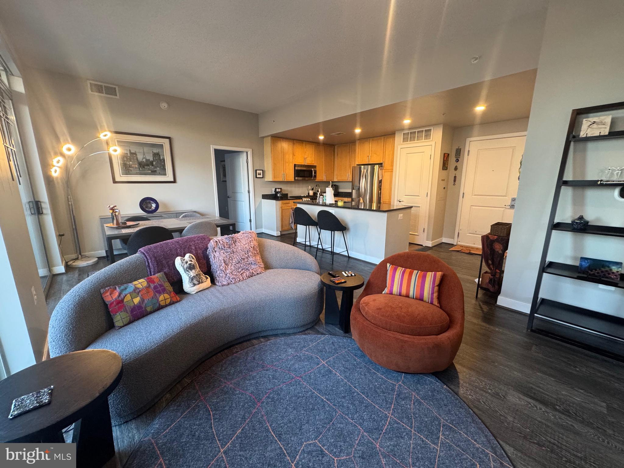 THE HAWTHORN CONDOMINIUM - Residential Lease