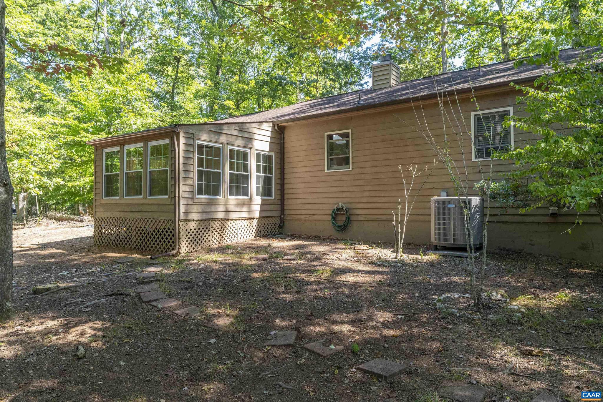 LAKE MONTICELLO - Residential