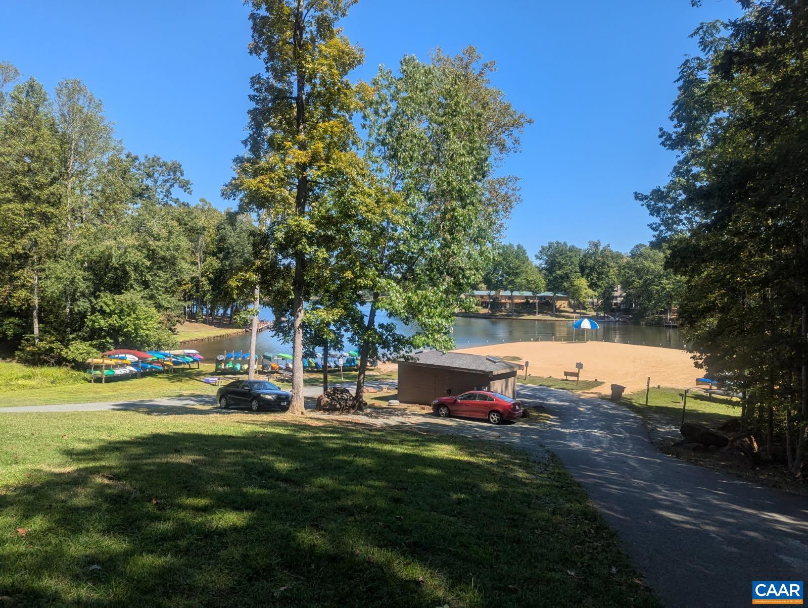 LAKE MONTICELLO - Residential