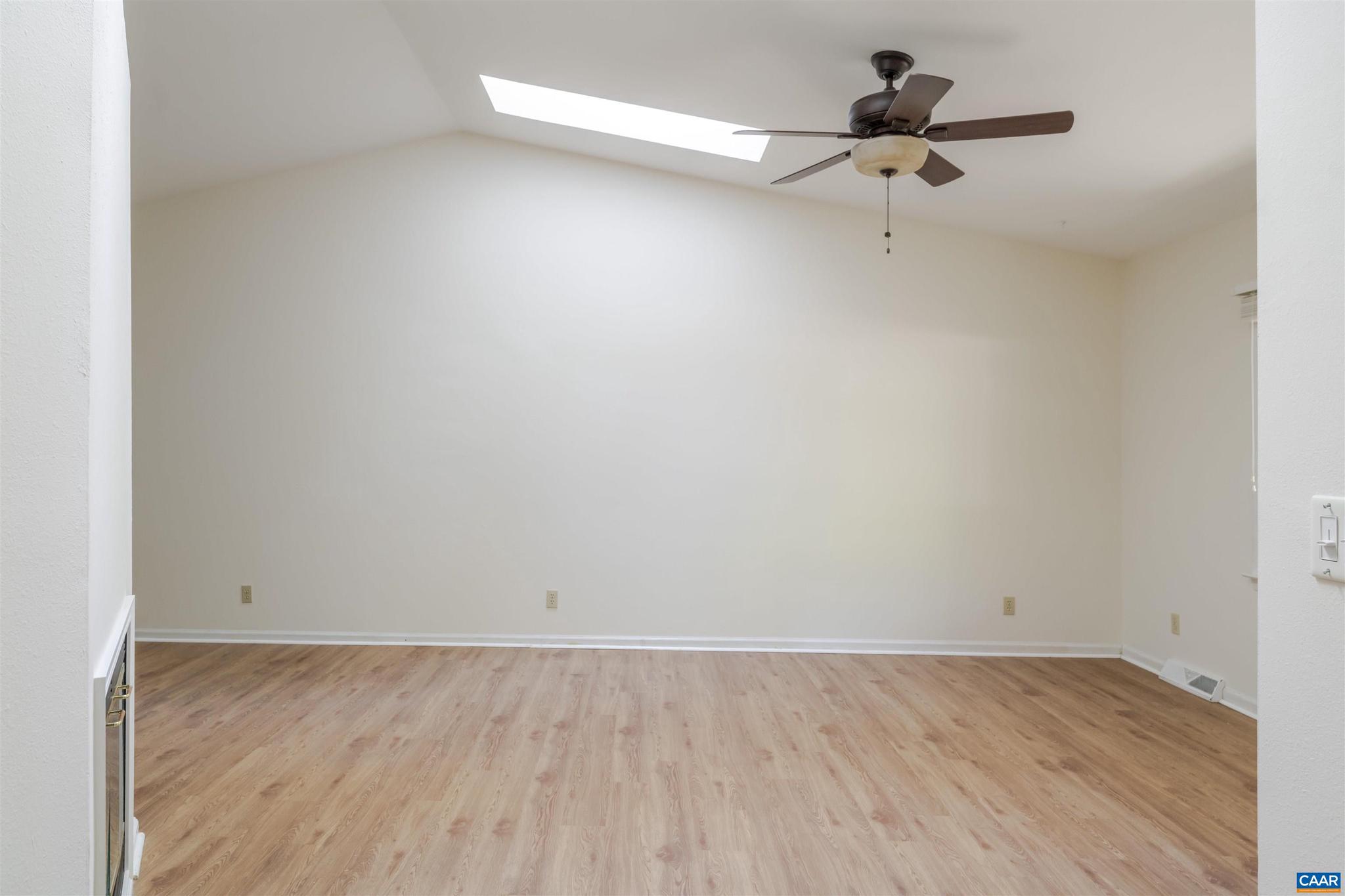 LAKE MONTICELLO - Residential