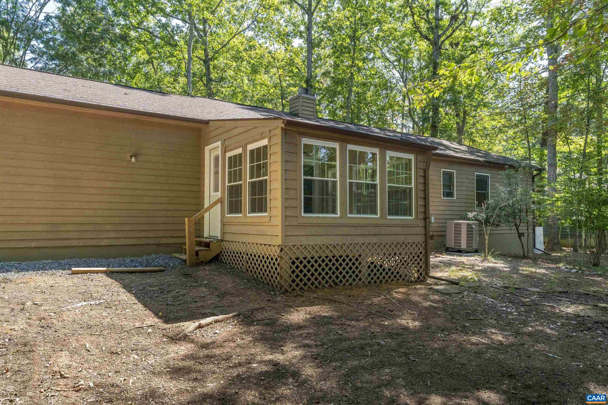 LAKE MONTICELLO - Residential