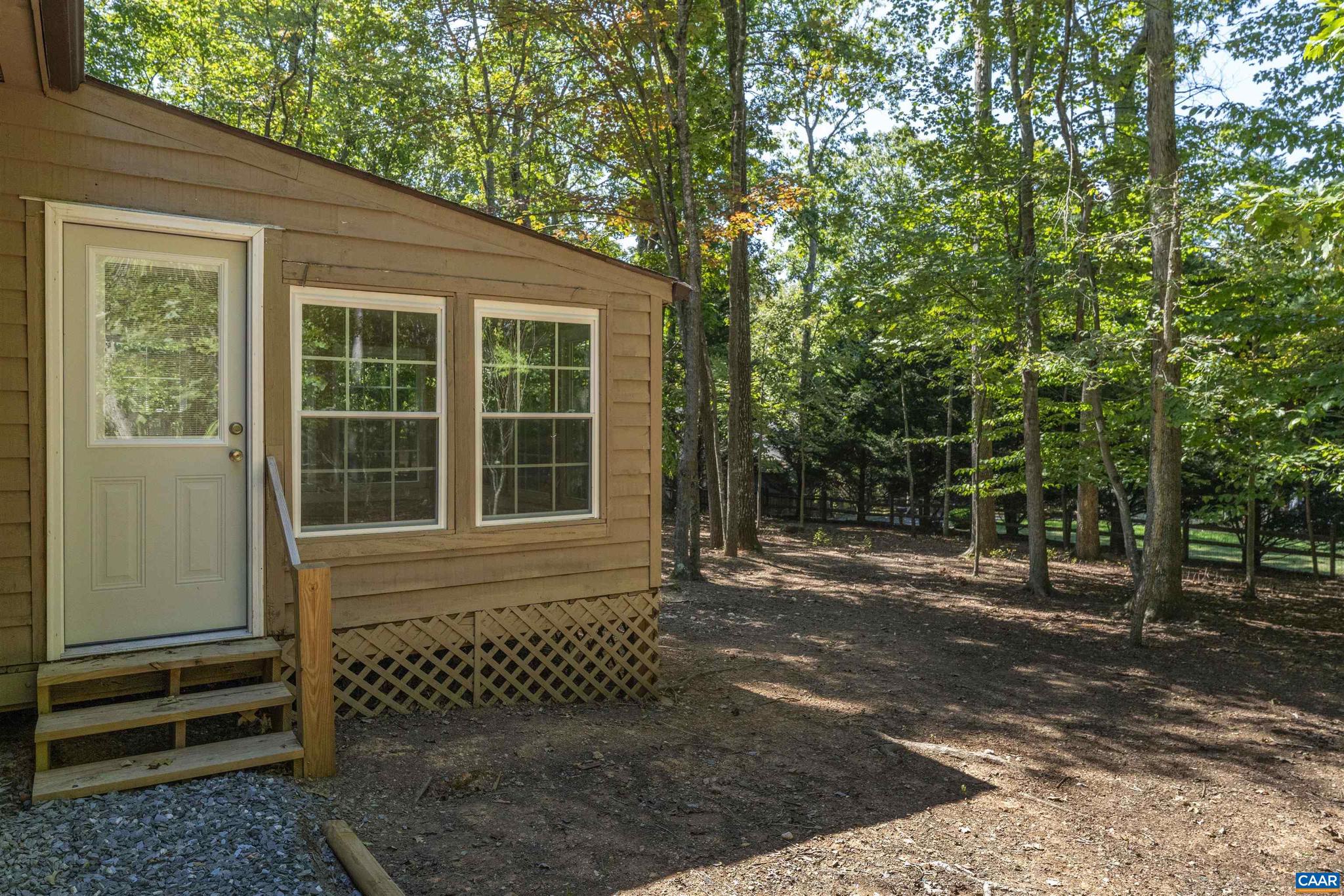 LAKE MONTICELLO - Residential