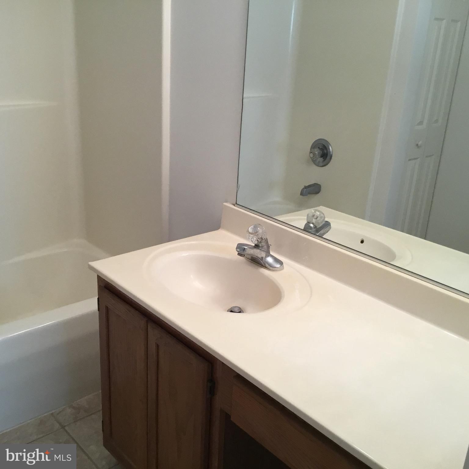 FALCON CREST - Residential Lease