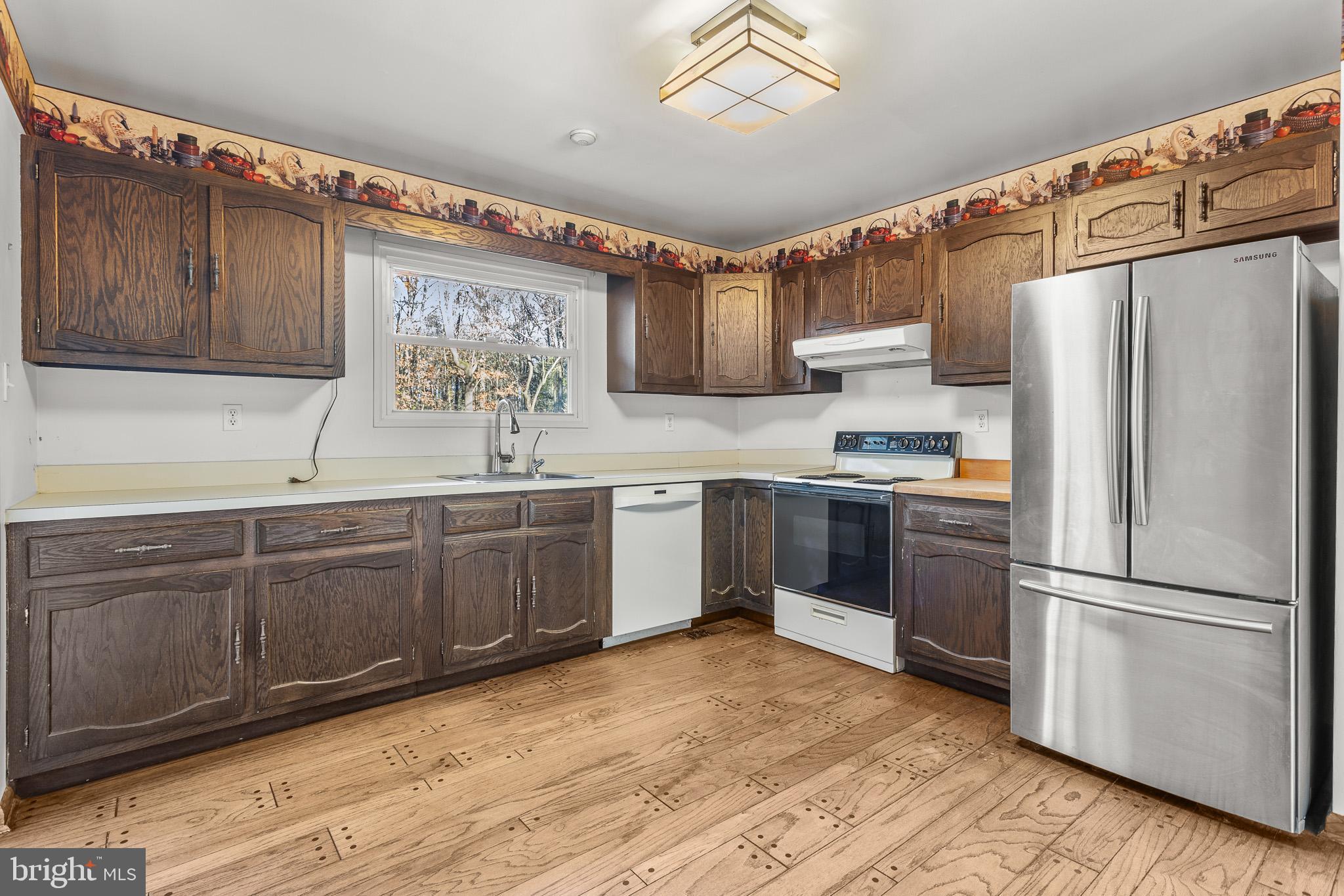 INDIAN LANDING ESTATES - Residential