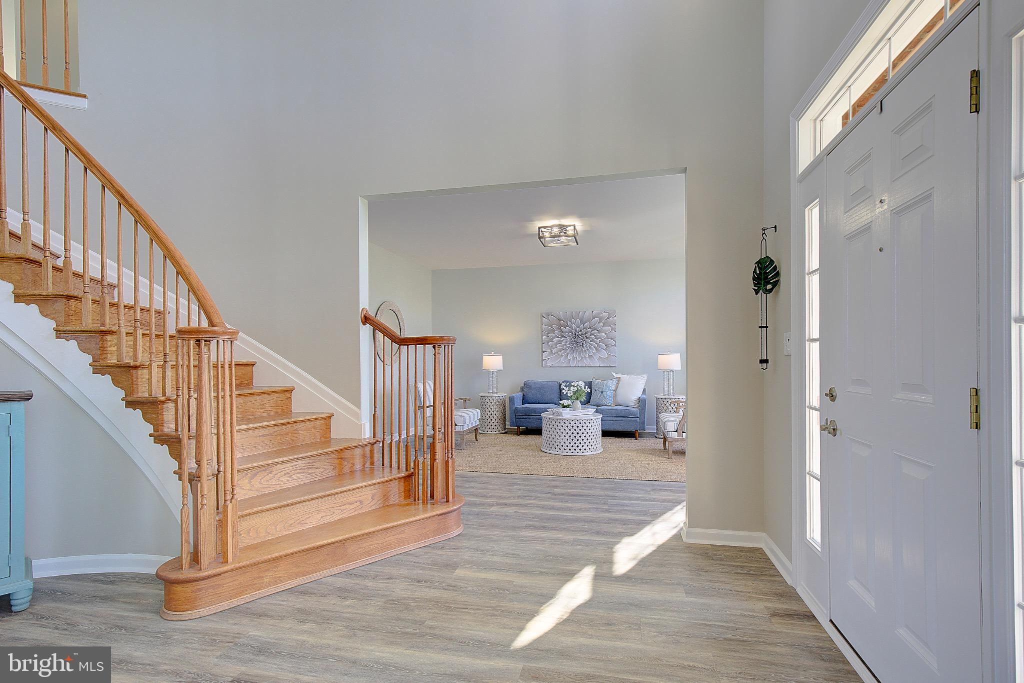 121 RED CRESTED COURT