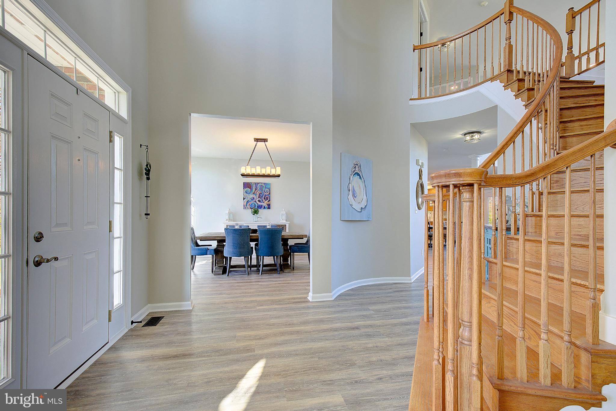 121 RED CRESTED COURT