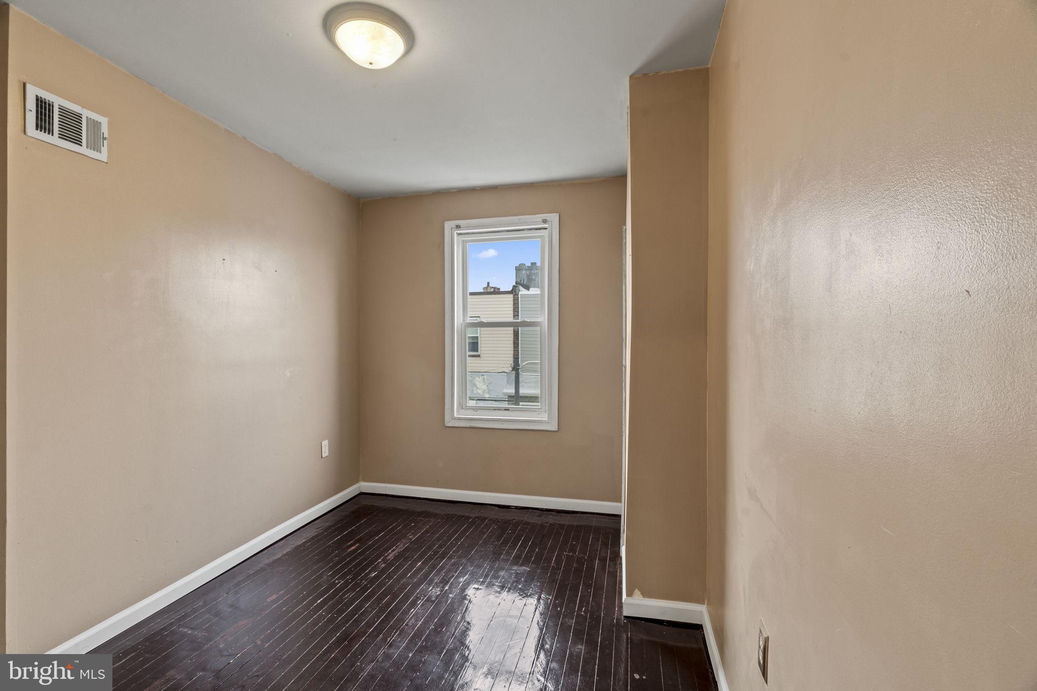 PORT RICHMOND - Residential