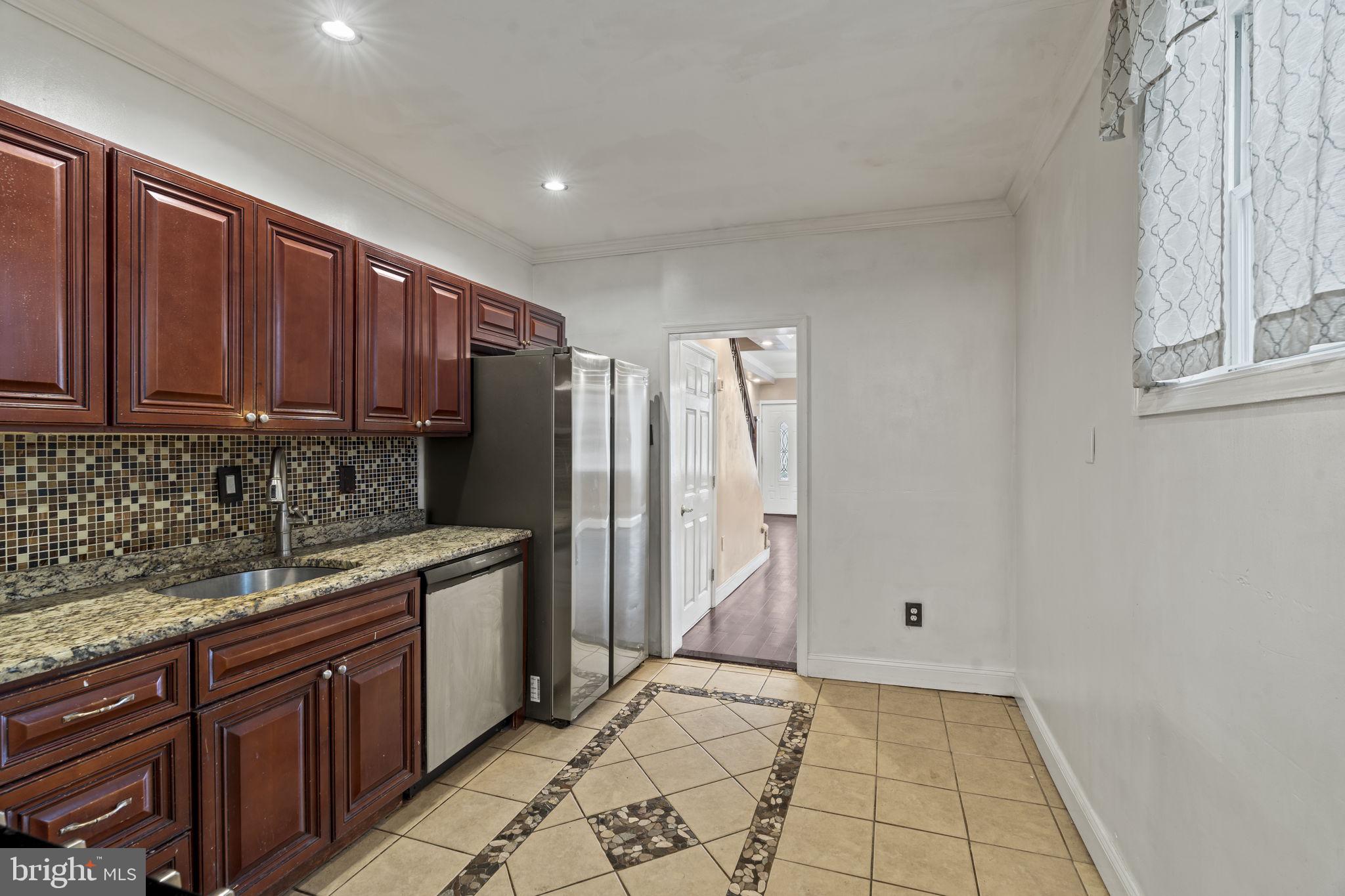 PORT RICHMOND - Residential