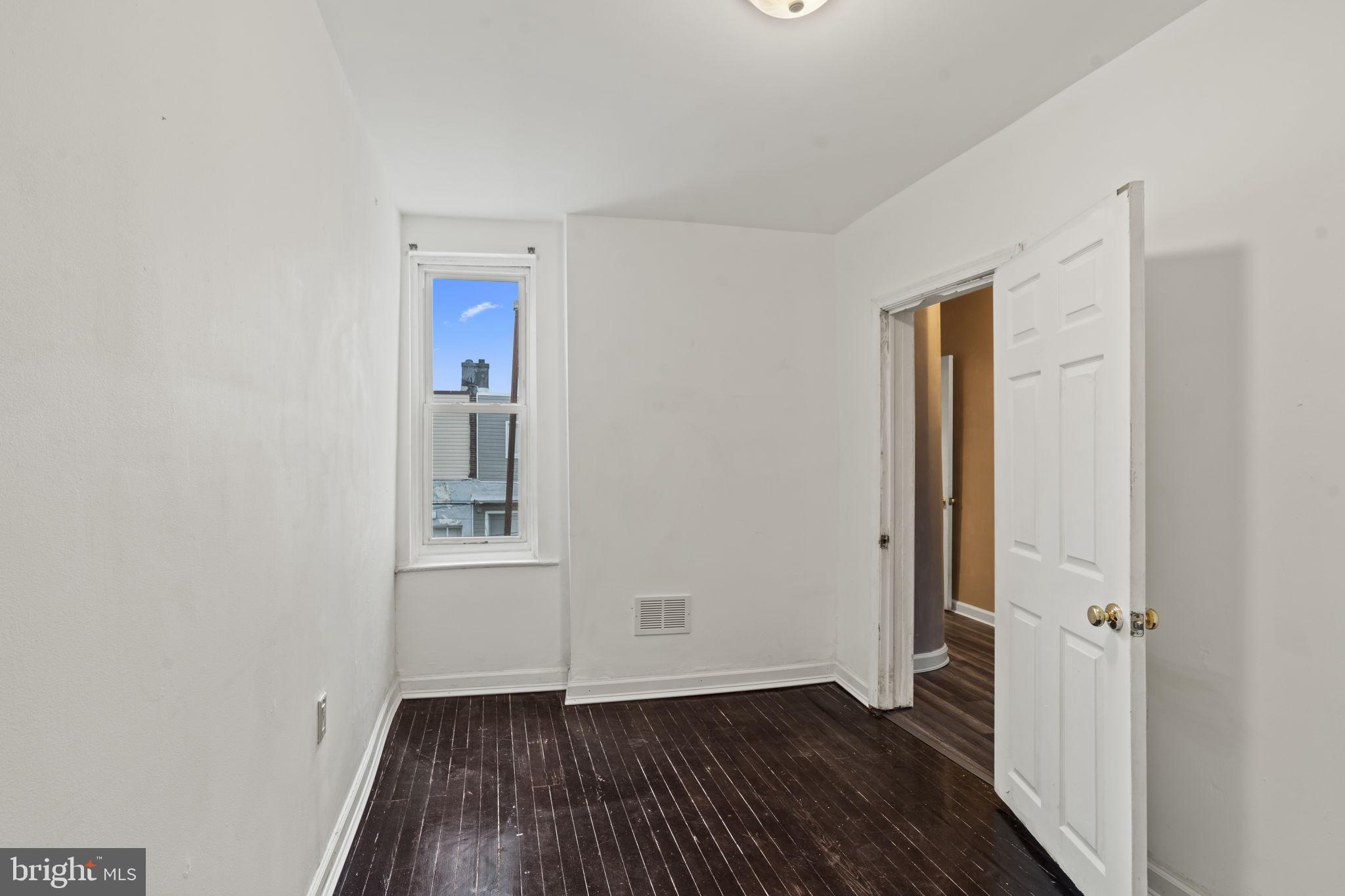 PORT RICHMOND - Residential