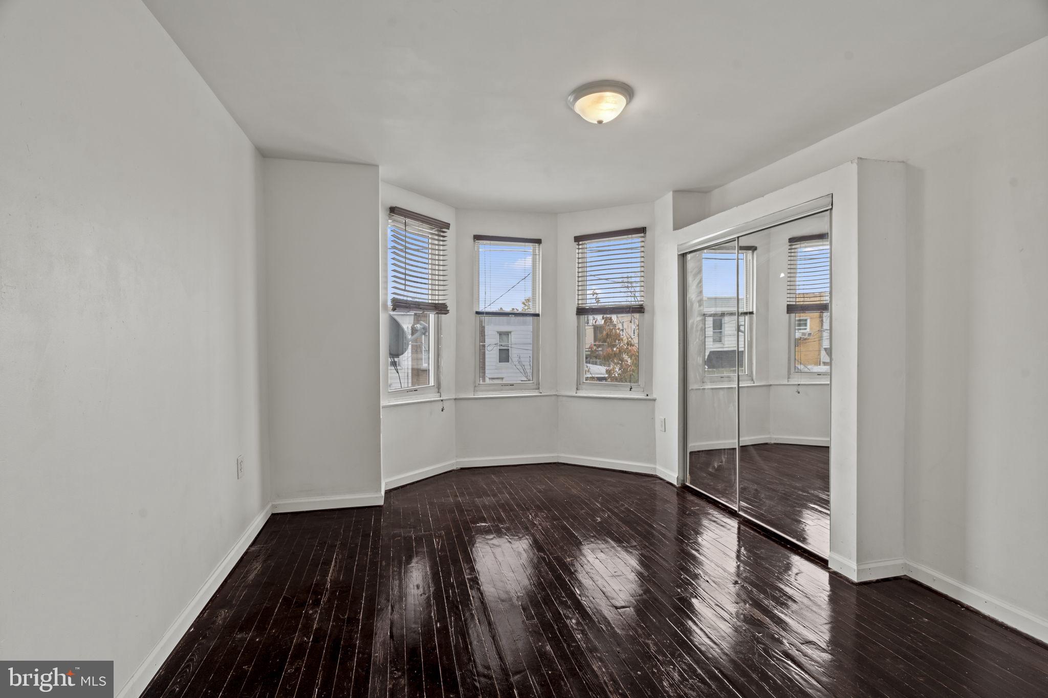 PORT RICHMOND - Residential