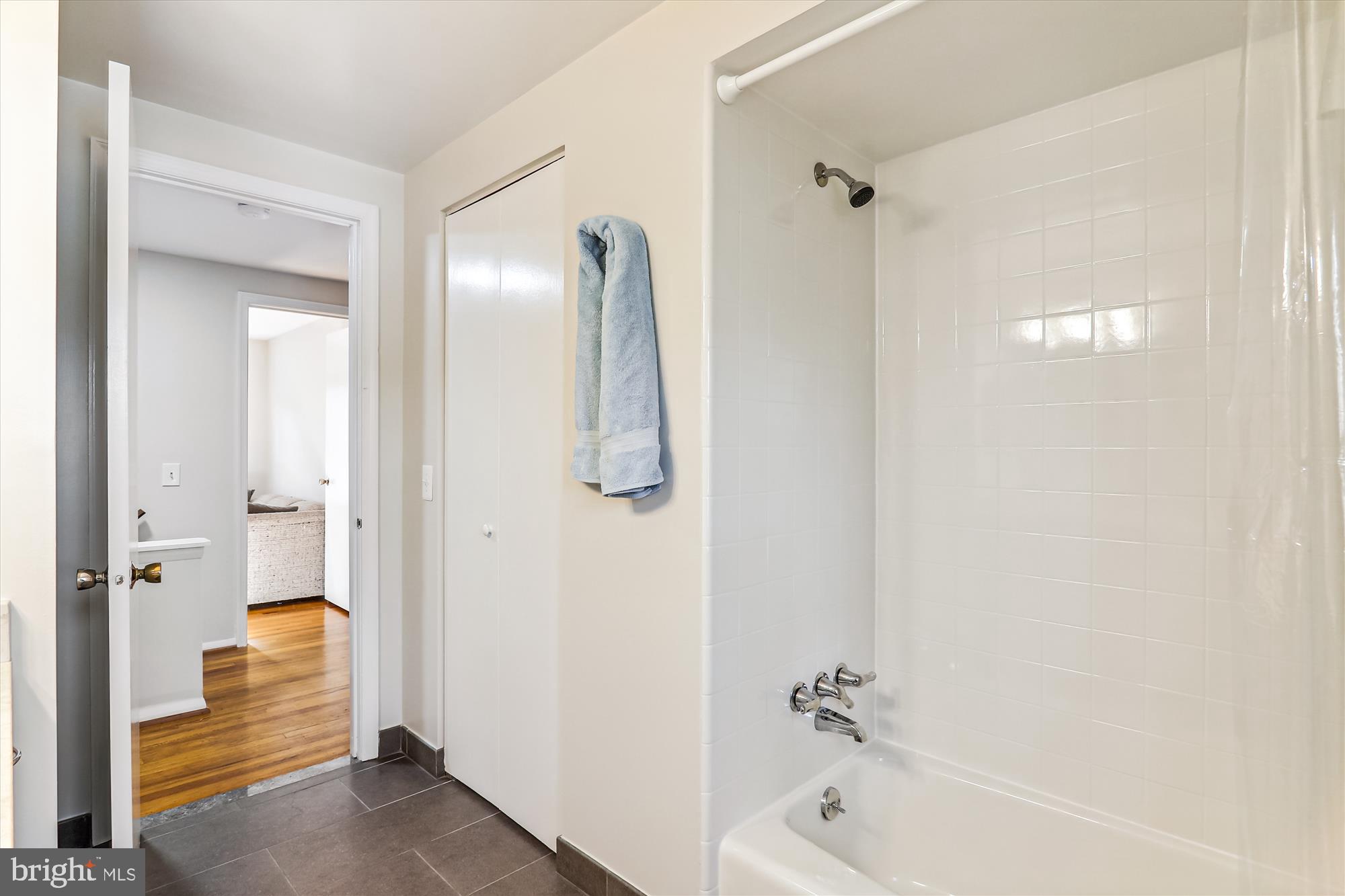 FOX HILLS WEST - Residential