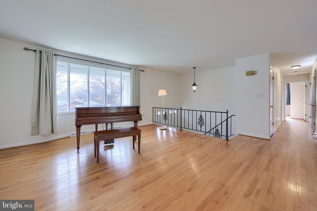 Photo of 90 Churchill Drive, YORK, PA 17403 (MLS # PAYK2094072)