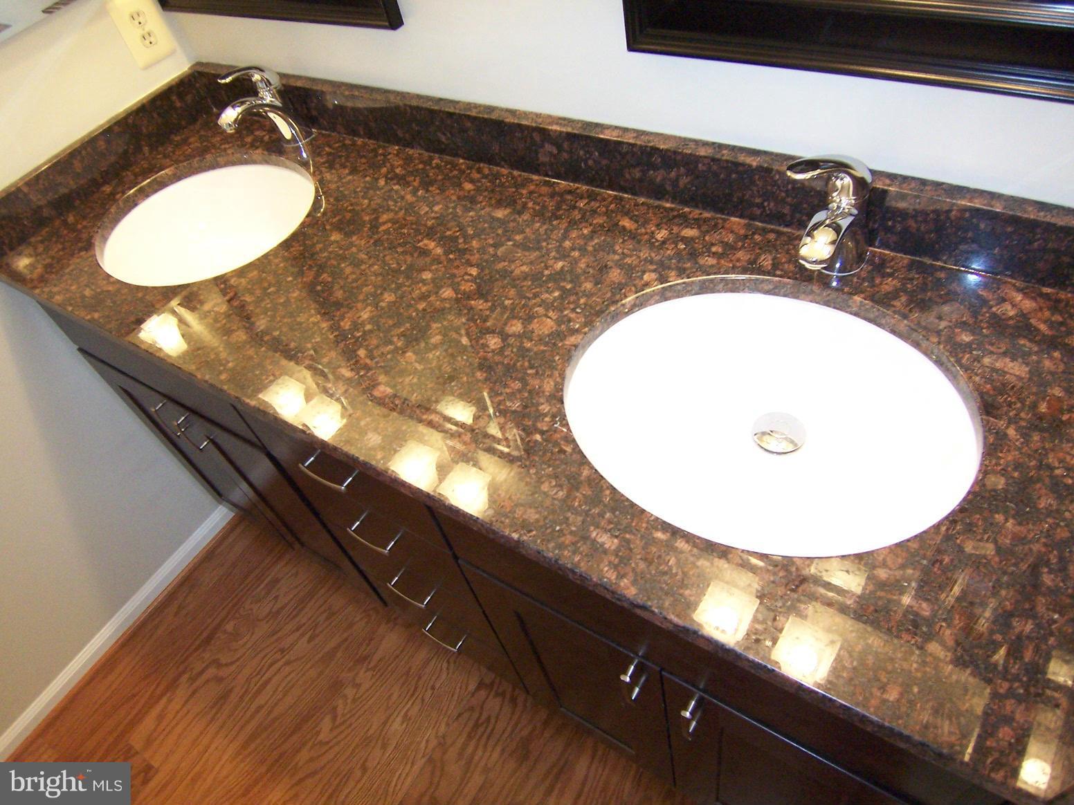 MANCHESTER LAKES - Residential Lease