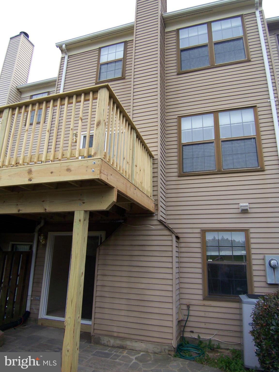 MANCHESTER LAKES - Residential Lease