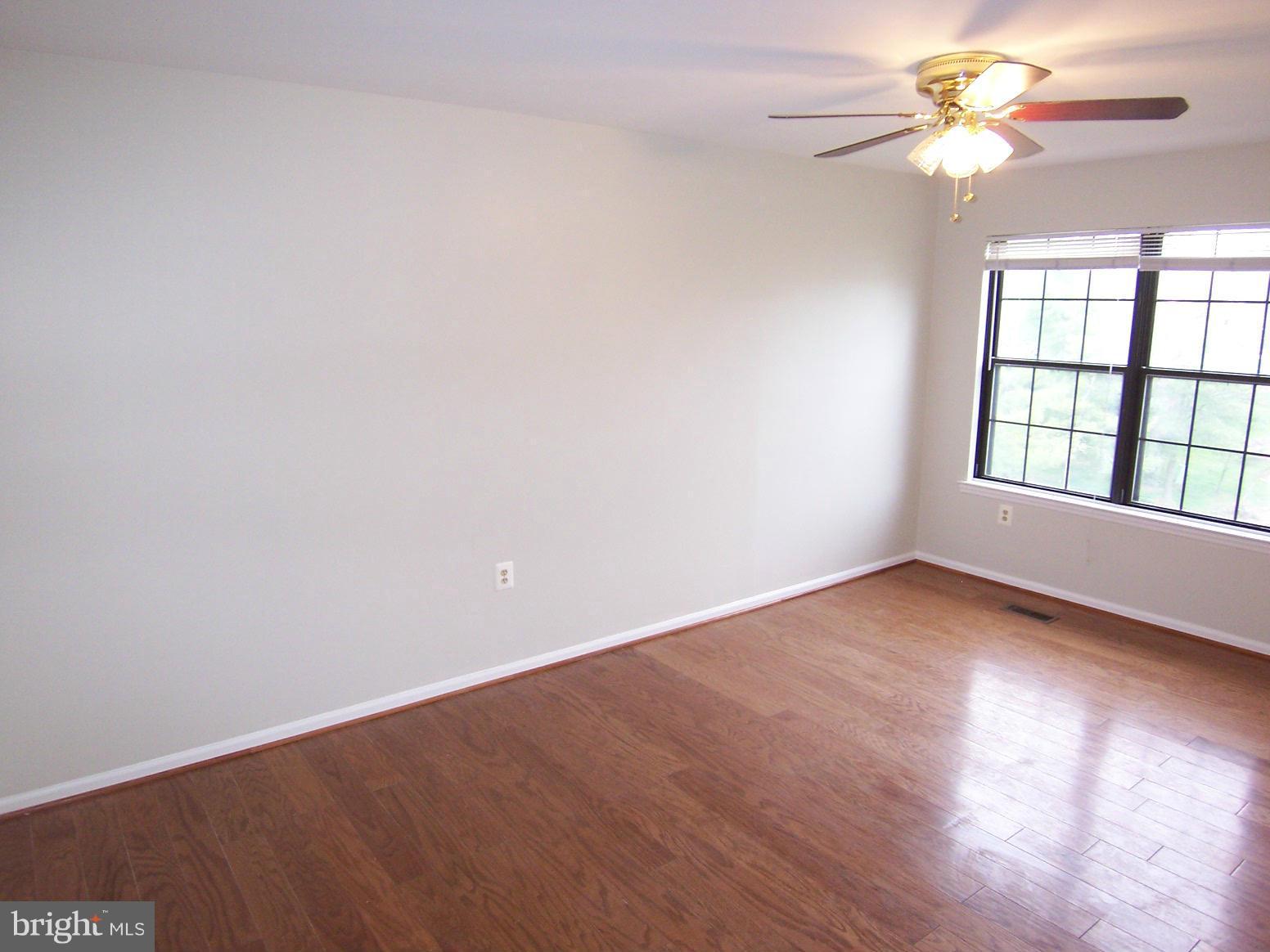 MANCHESTER LAKES - Residential Lease