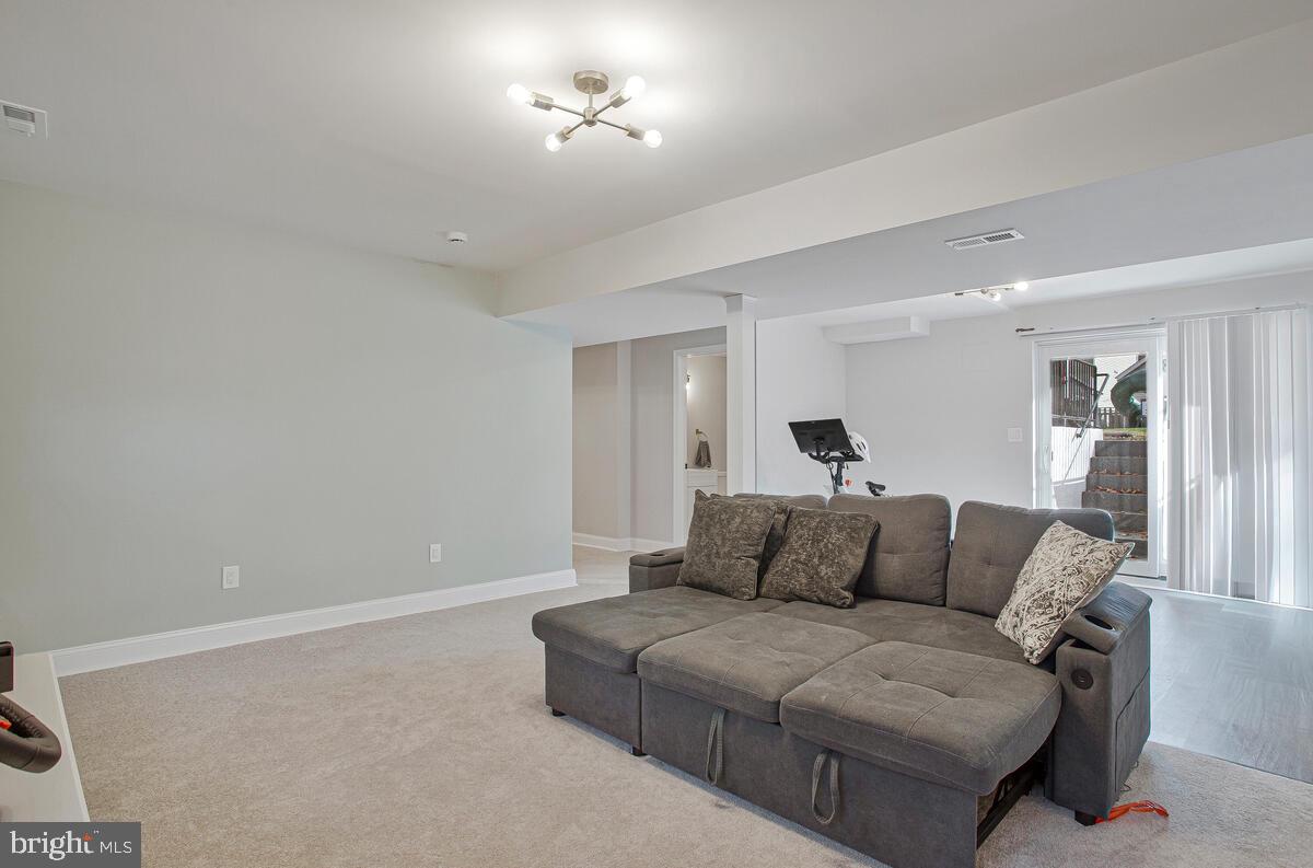 RIVIERA BEACH - Residential