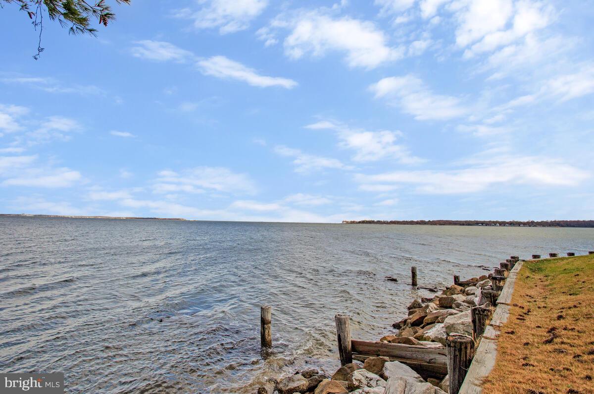 RIVIERA BEACH - Residential