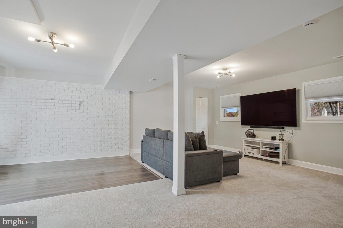 RIVIERA BEACH - Residential