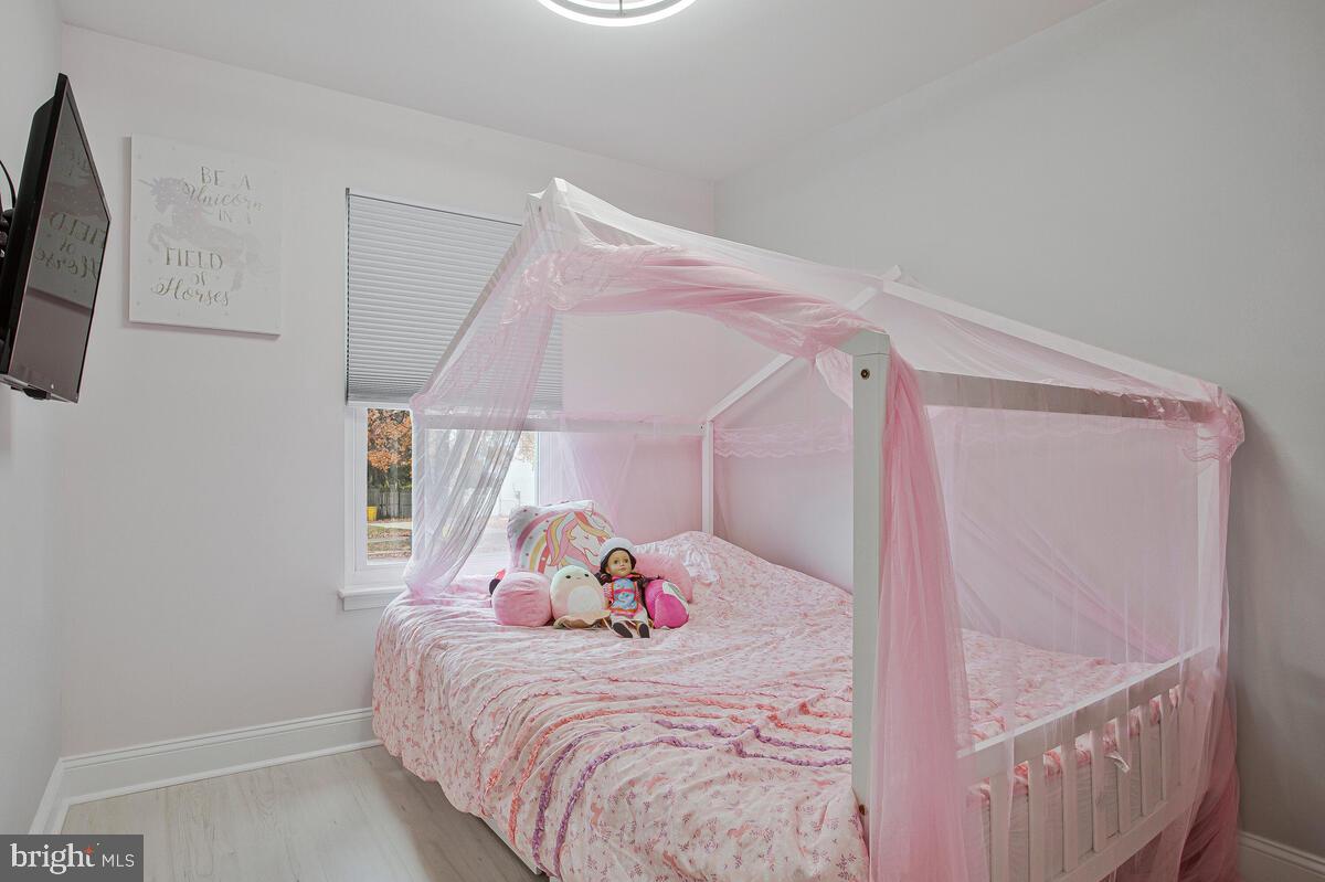 RIVIERA BEACH - Residential