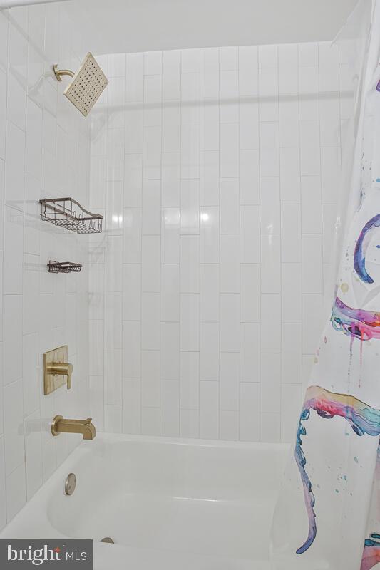 RIVIERA BEACH - Residential