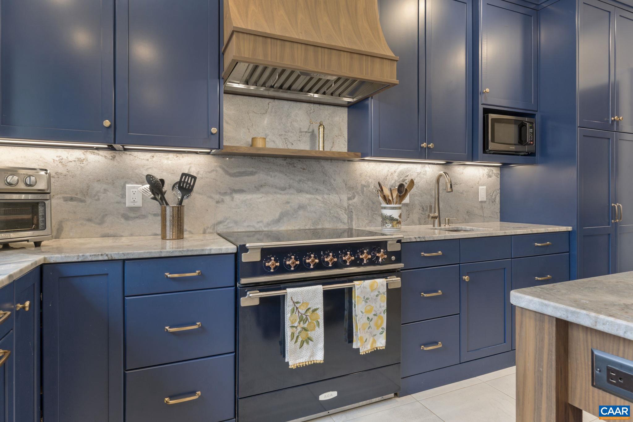 VALMONT ESTATES - Residential