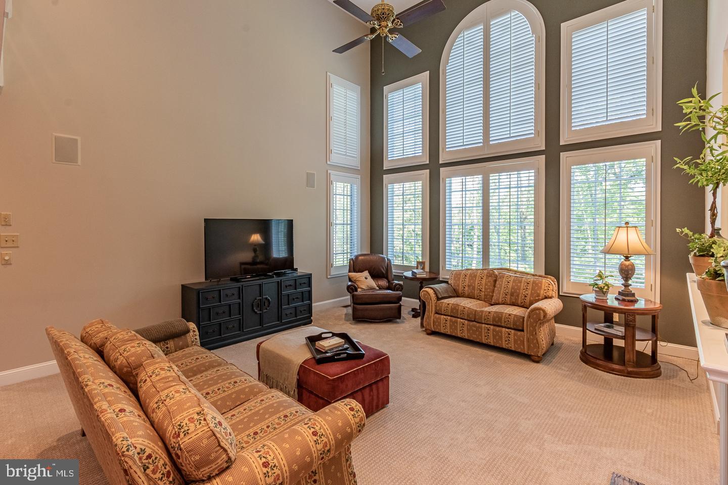 WHITEHORSE - Residential