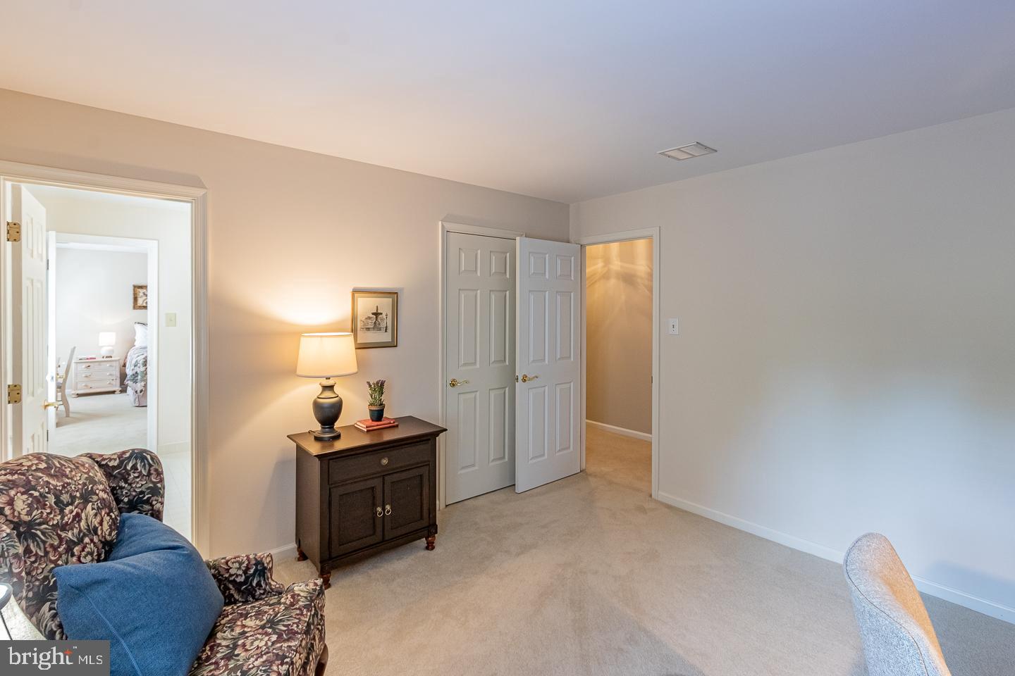 WHITEHORSE - Residential