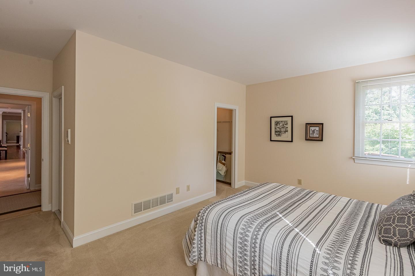 WHITEHORSE - Residential