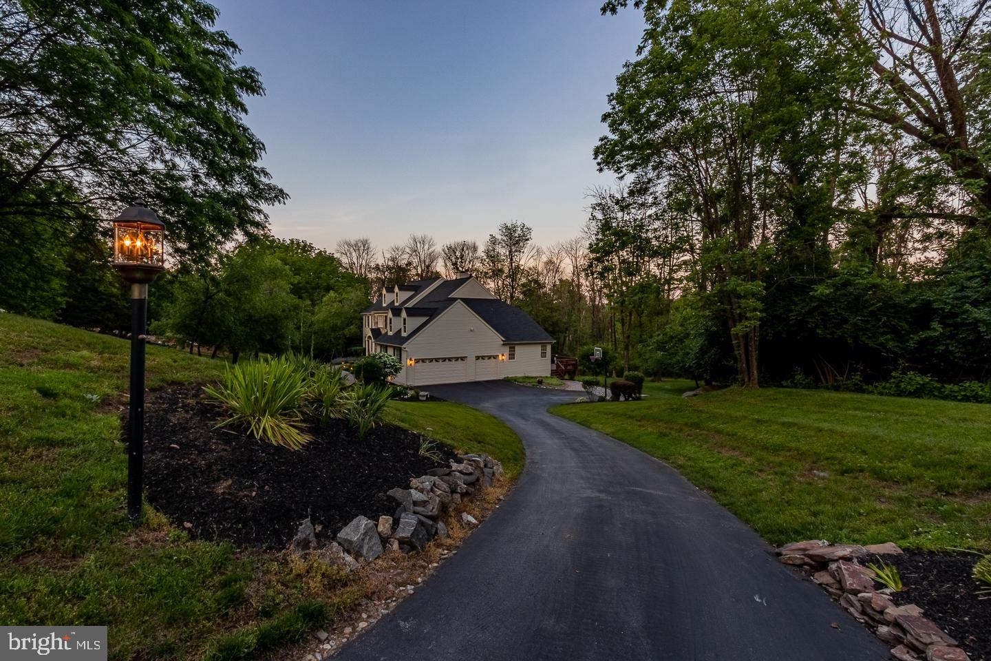 WHITEHORSE - Residential