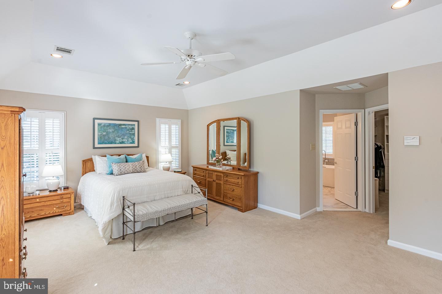 WHITEHORSE - Residential