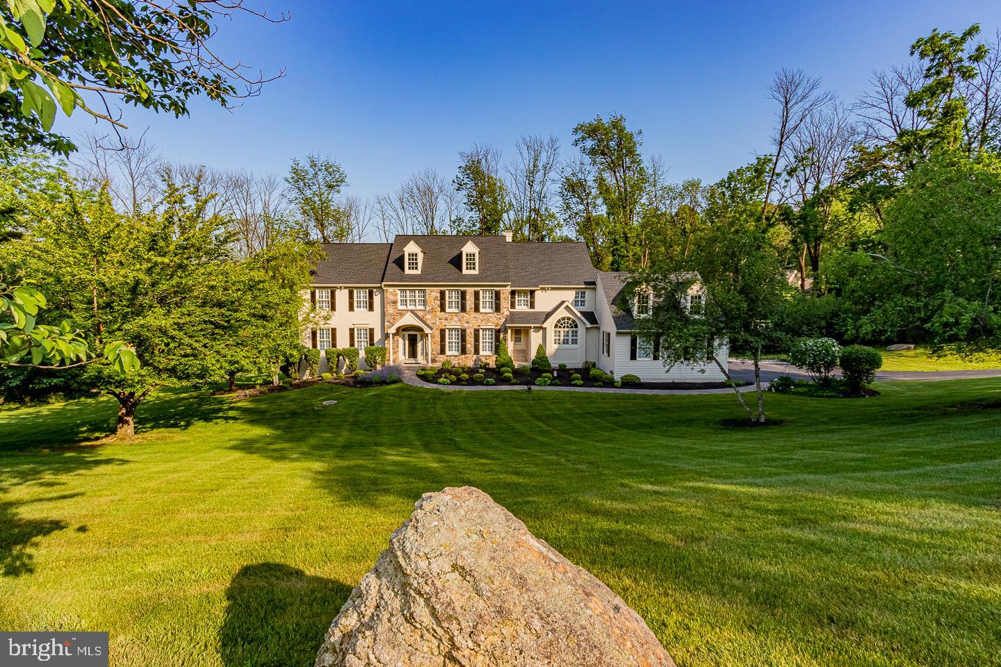 WHITEHORSE - Residential