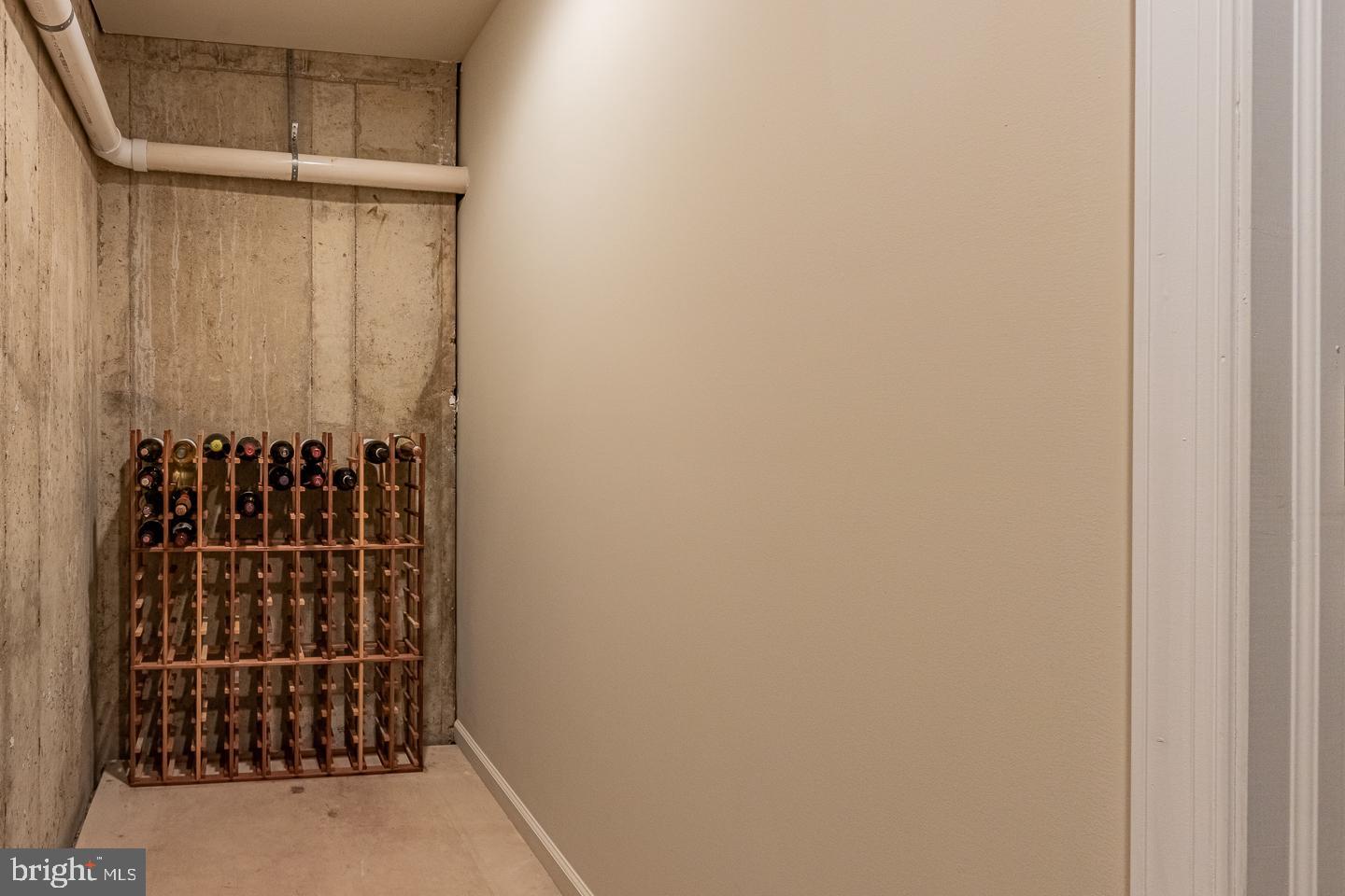 WHITEHORSE - Residential