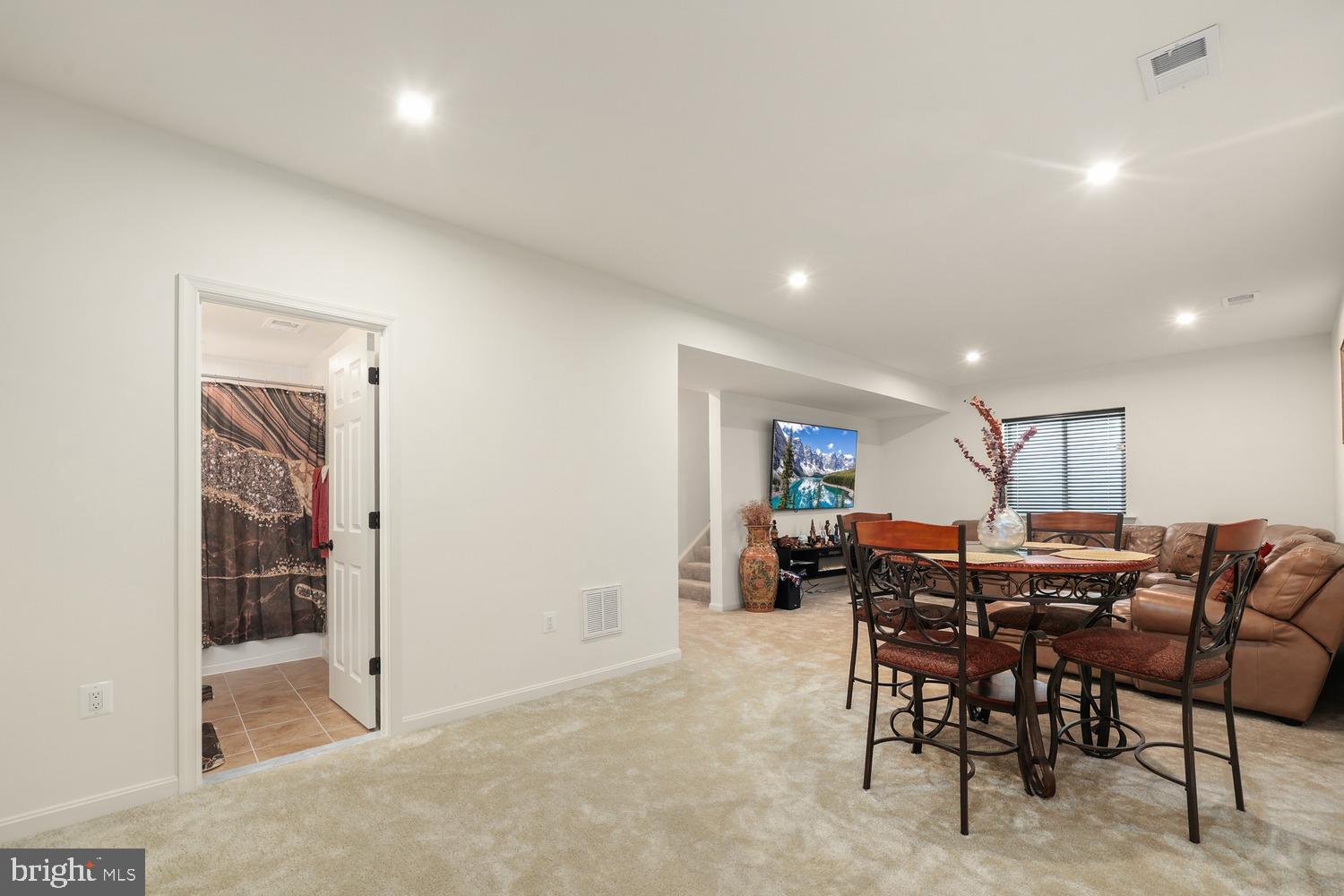 EMBREY MILL - Residential