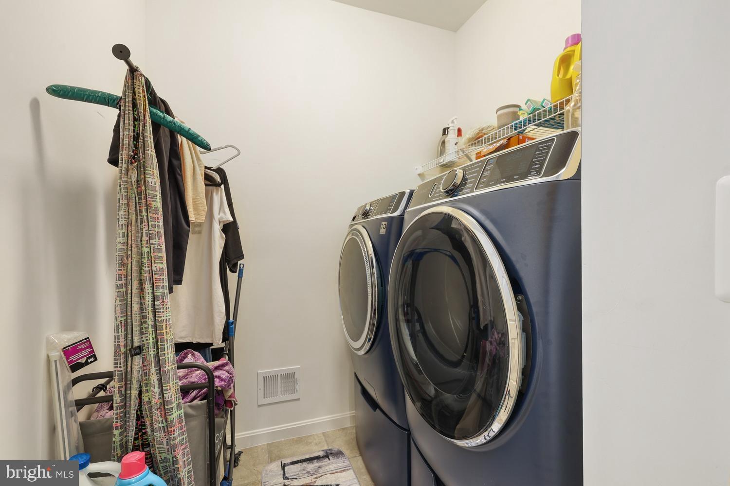 EMBREY MILL - Residential