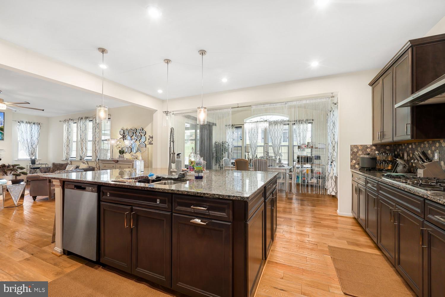 EMBREY MILL - Residential